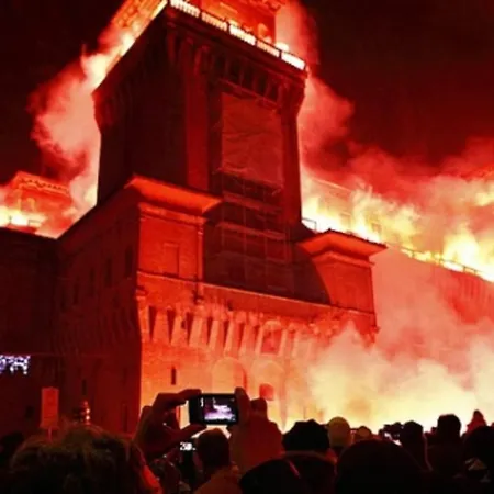 Feriehus Charming Flat In Centro A Con Posto Auto