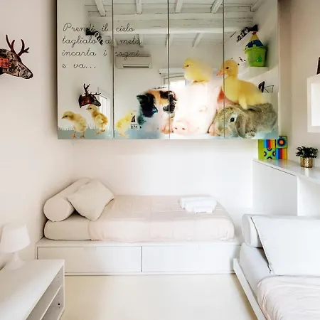 Feriehus Charming Flat In Centro A Con Posto Auto