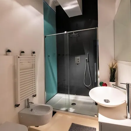 Charming Flat In Centro A Con Posto Auto Ferrara