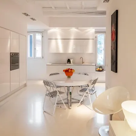 Feriehus Charming Flat In Centro A Con Posto Auto Ferrara