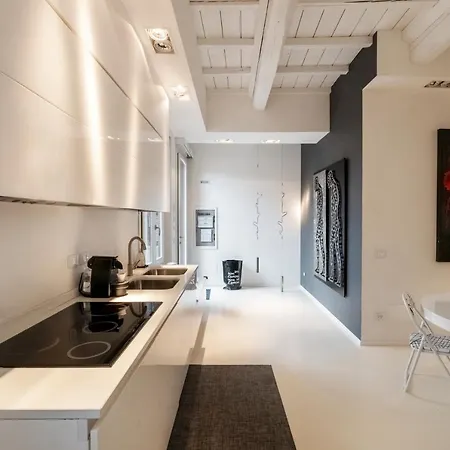 Charming Flat In Centro A Con Posto Auto Feriehus *