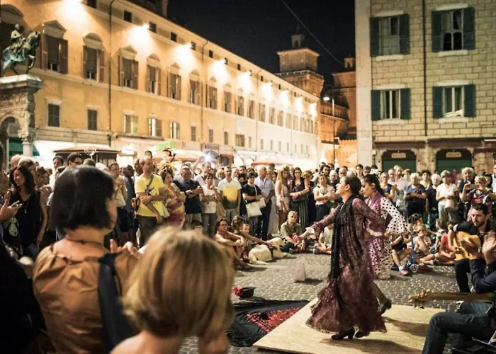 Charming Flat In Centro A Con Posto Auto Casa vacanze Ferrara