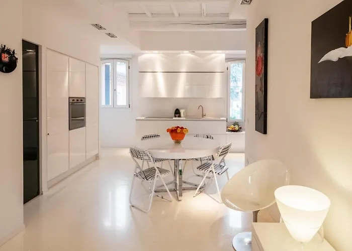 Holiday home Charming Flat In Centro A Con Posto Auto Ferrara