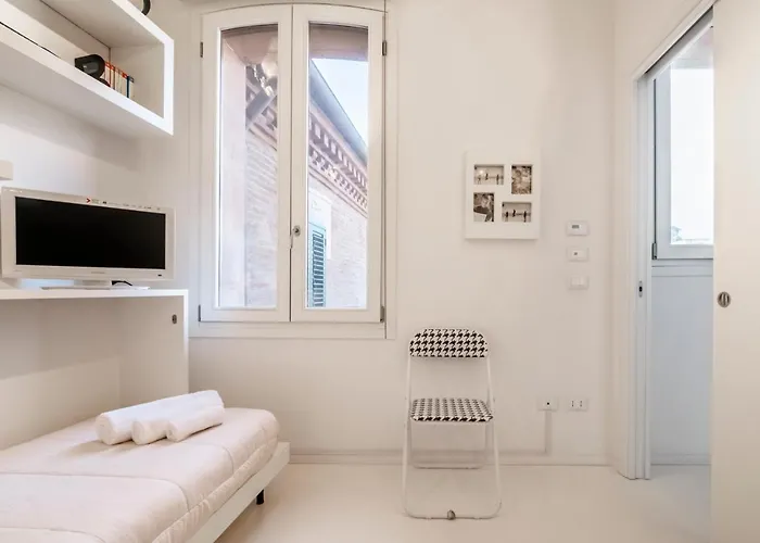 Charming Flat In Centro A Con Posto Auto Nyaraló